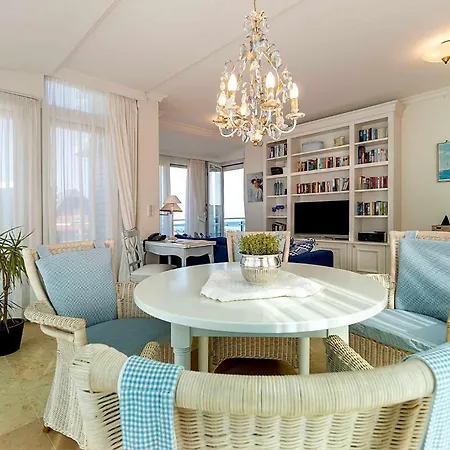 Strandresidenz_kuehlungsborn_ *